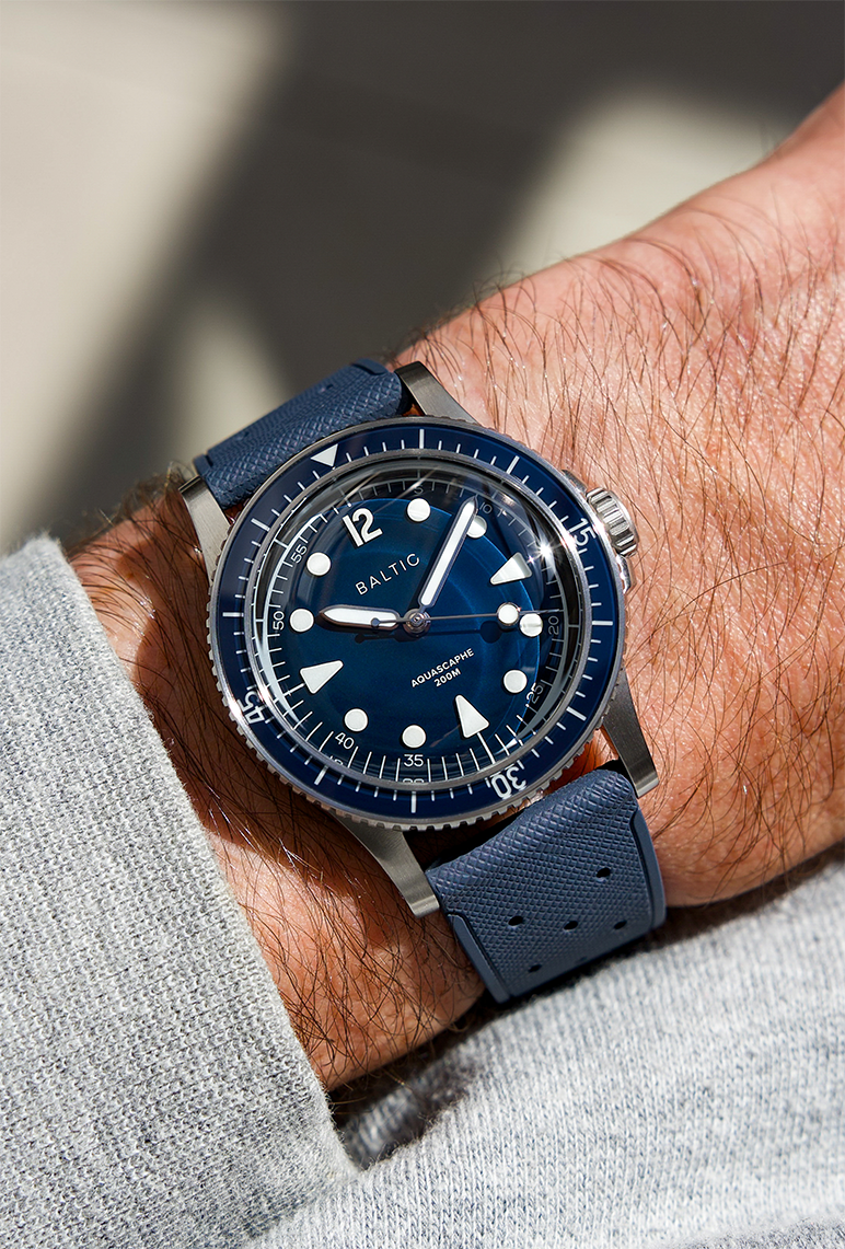 Baltic Aquascaphe MK2 Wrist Shot On Blue FKM Tropical Rubber Strap
