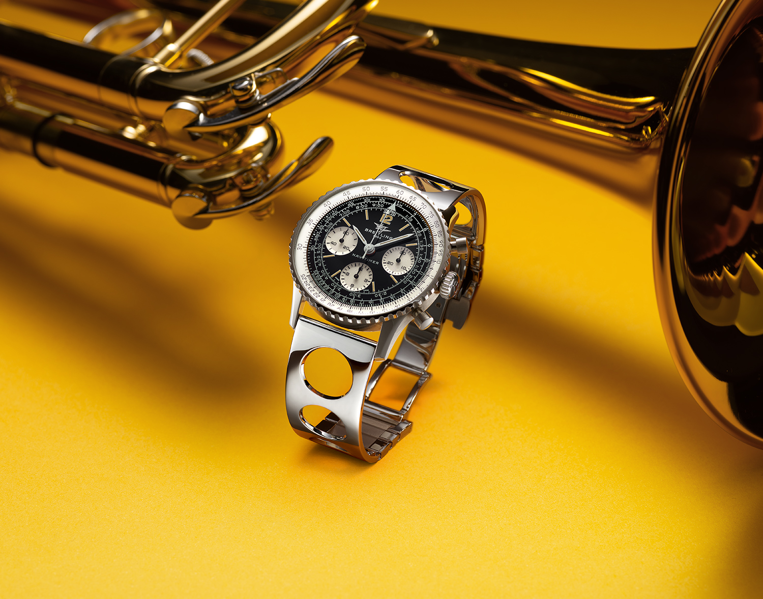 Breitling Navitimer B09 Chronograph 41 Miles Davis with Air Racer bracelet, official product image